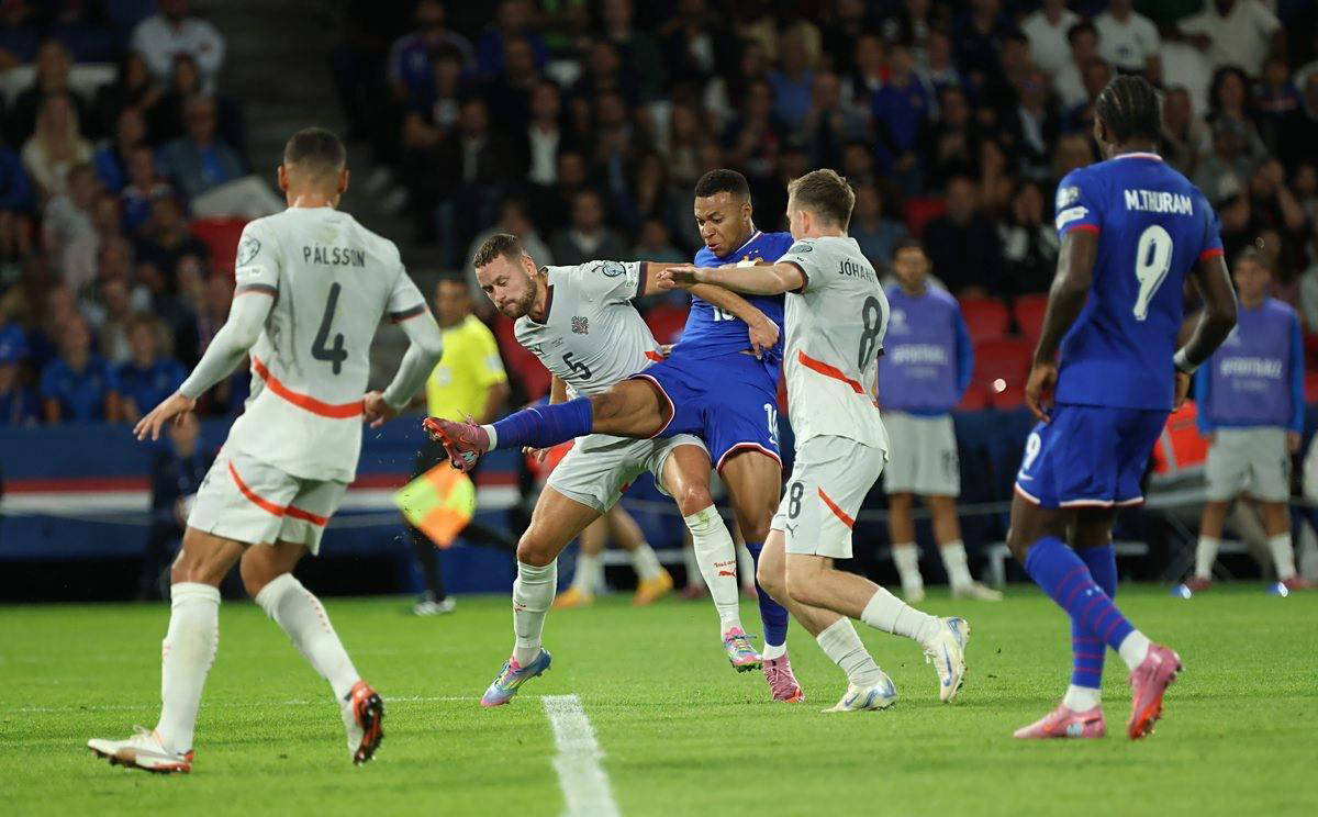 老鹰vs子弹前瞻：两队近期状态低迷，进攻火力决定走向