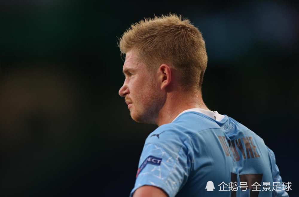 铜梁龙马钰钧庆祝冲超：和一群志同道合的兄弟取得伟大的成绩