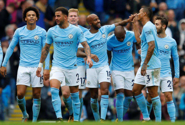 巴甲末轮赛前，内马尔获赠桑托斯生涯150球纪念品