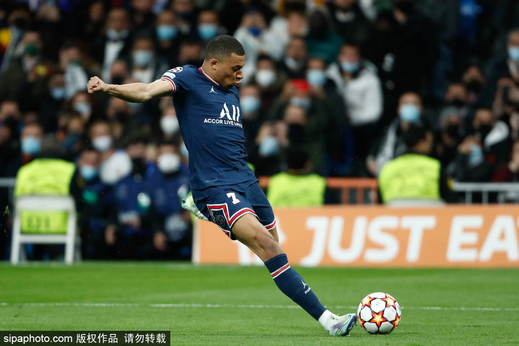 替补球员上场直接送出助攻，全场惊讶