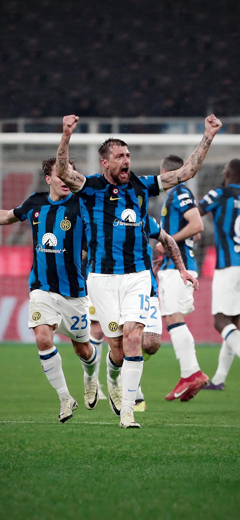 德天空：抗议警方进行裸体搜查，约500名科隆球迷提前离场（德天空：抗议警方脱衣搜查，约500名科隆球迷提前退场）