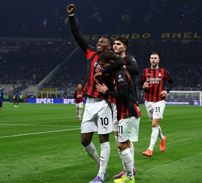 萨尼亚：孔帕尼对曼城有深厚感情，他是瓜迪奥拉接班人