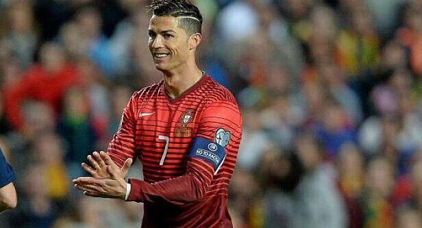 湖人詹姆斯关键封盖锁定胜局