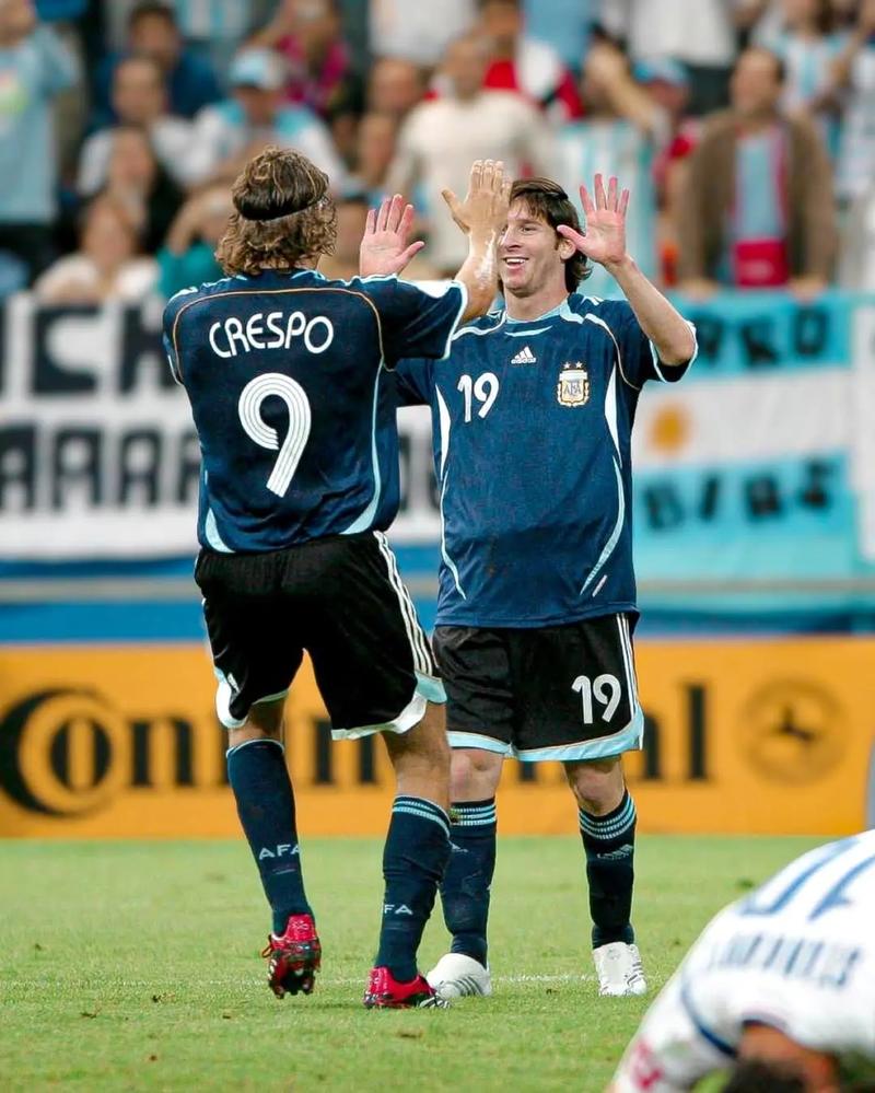 ESPN：内马尔将在休赛期切除部分半月板，最后三轮将带伤出战