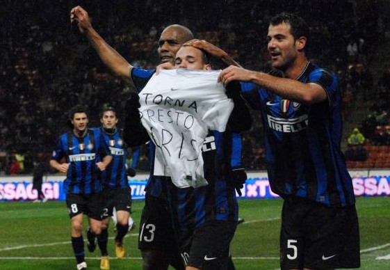 挪威主帅：哈兰德就是进球机器，已为庆祝过火向意大利道歉（挪威主教练称哈兰德是进球机器，为过度庆祝向意大利致歉）